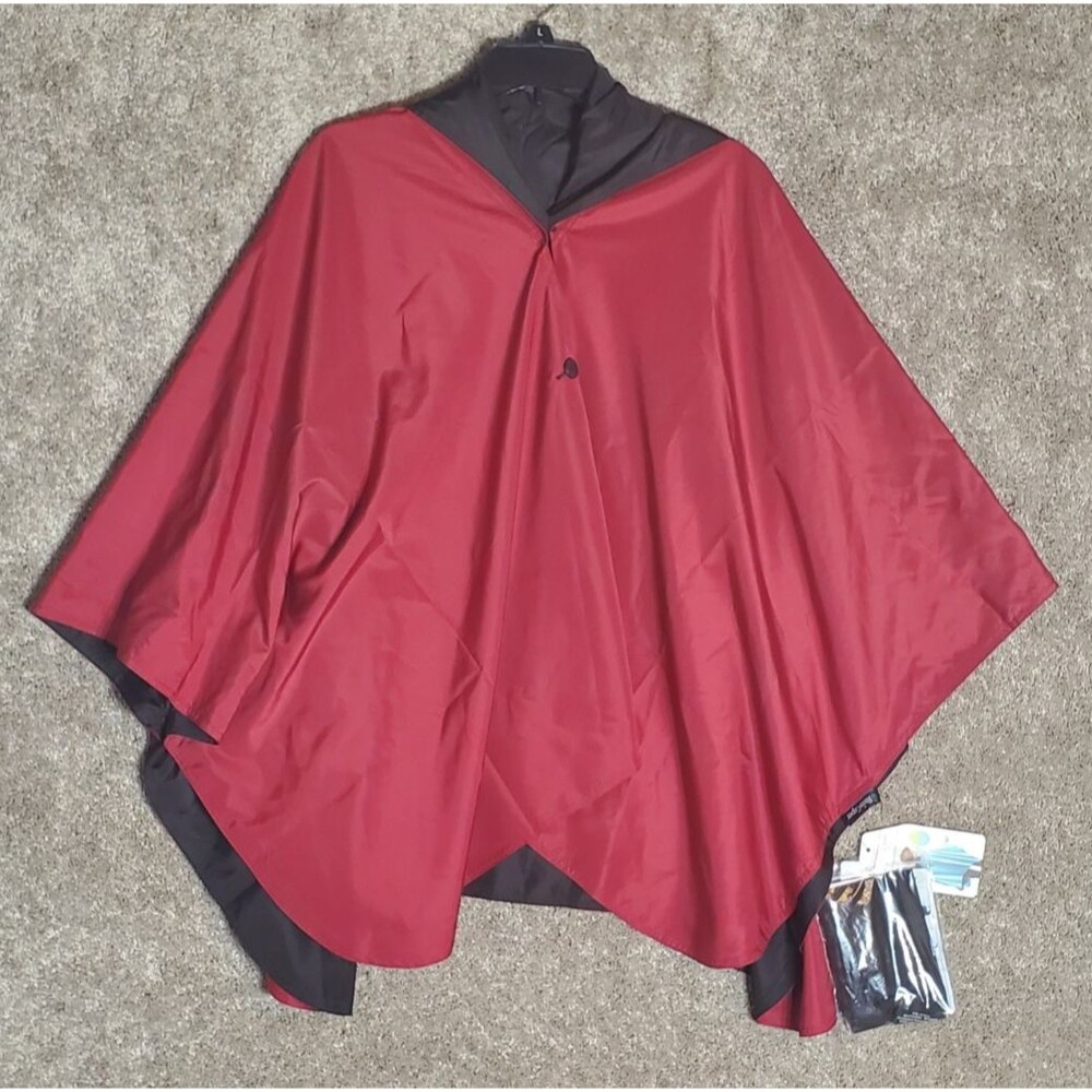 RainCaper NWT Women's Red/Black Reversible Rain Poncho One Size